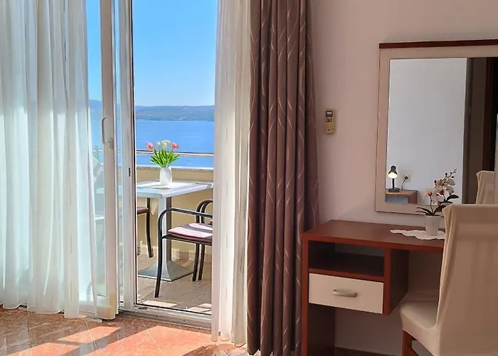 Adriatica 2 Apartment Dramalj