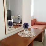 Adriatica 2 Apartamento *